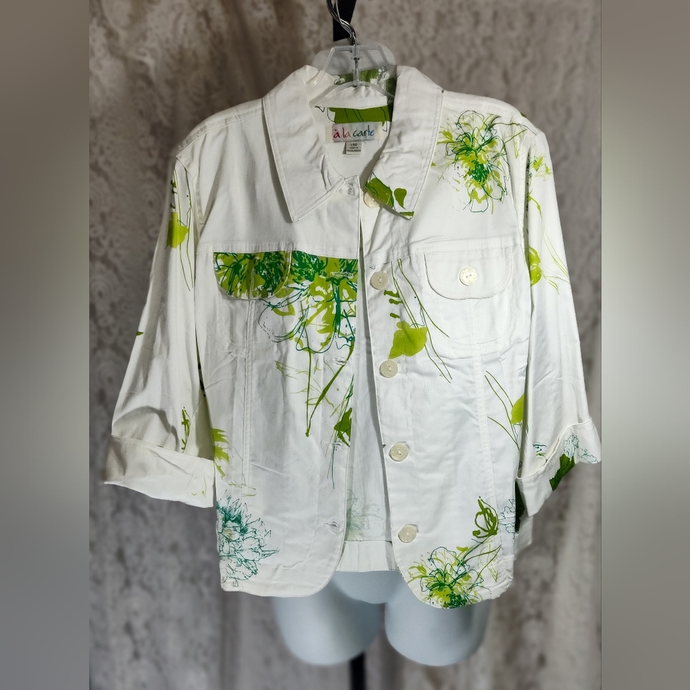 À La Carte White Green Shacket NWOT